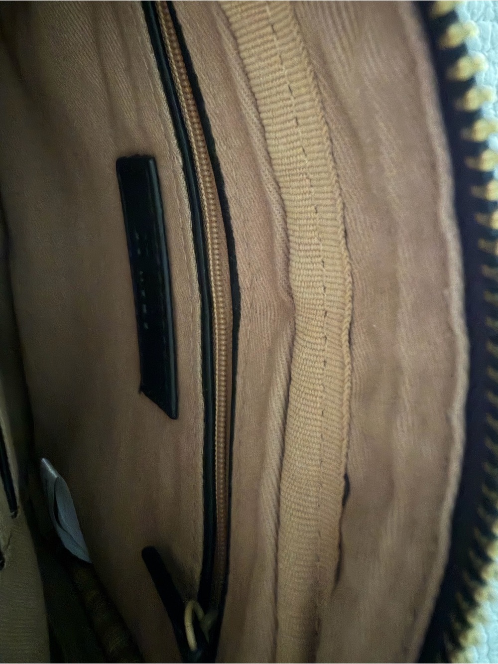 HOBO NWOT Black Leather Crossbody Bag - Women - Picture 7 of 8